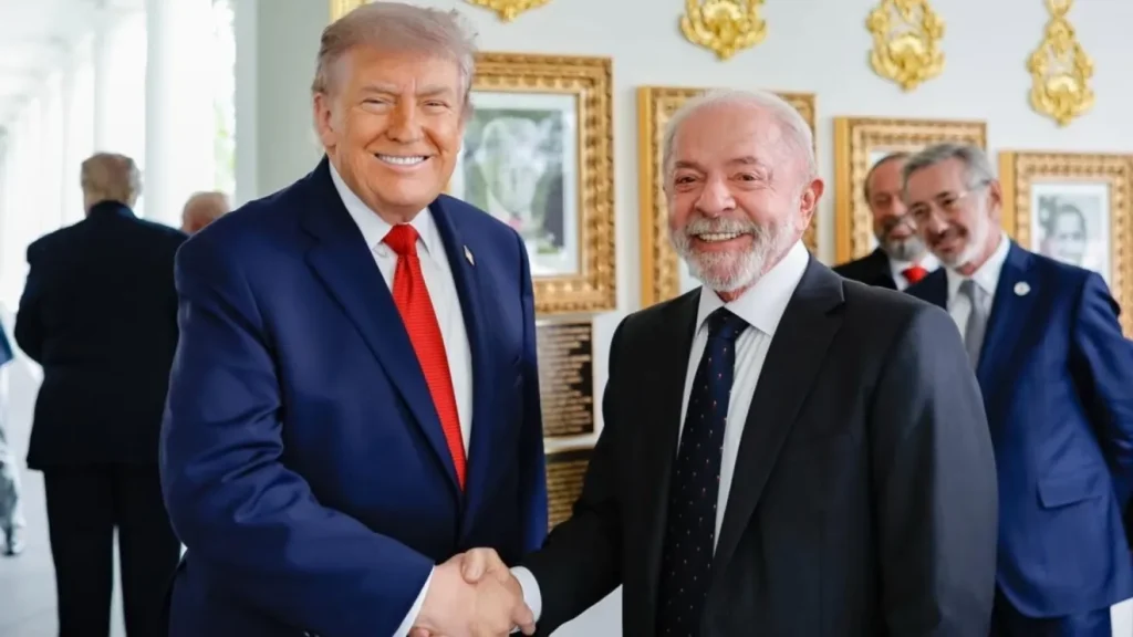 1778195235-foto-encontro-lula-trump-1-jpg-1024x576 ESTADOS UNIDOS VAI REDUZIR TAFAÇO AO BRASIL , PARA EVITAR APROXIMAÇÃO COM A CHINA